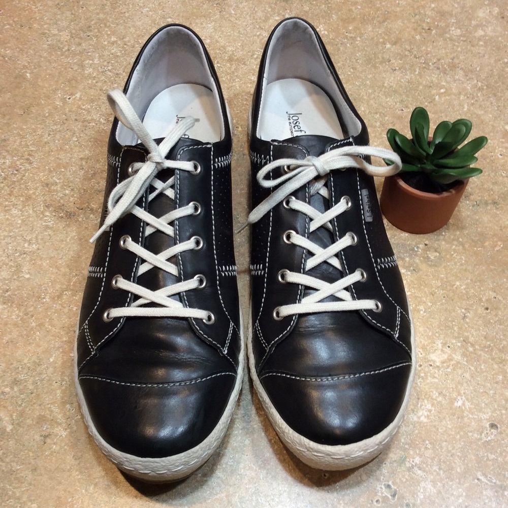 JOSEF SEIBEL CASPIAN LEATHER SNEAKERS
